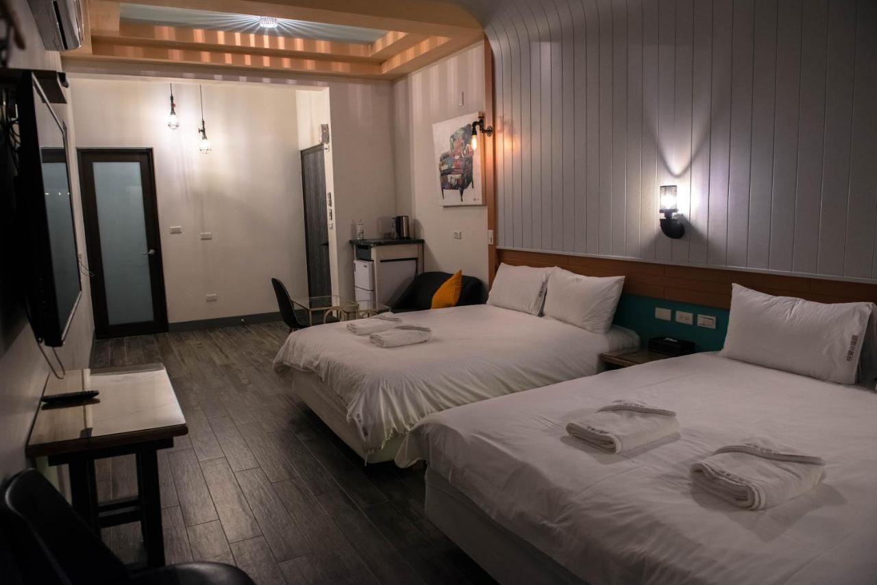Happy Wing Guesthouse Kota Hualien Bagian luar foto